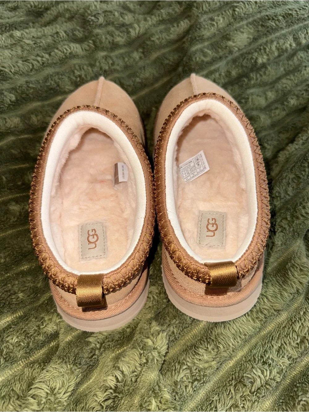 UGG Tazz Dazzle Kids Glitter Slippers - Gold - Size Kid 4